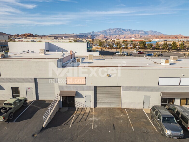 More Photos Of 677 N 3050 E, St George Warehouse For Lease