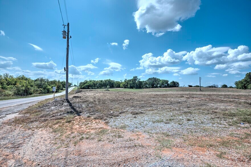 More Photos Of Oklahoma 39 Hwy @ Oklahoma 24, Purcell Land For Sale