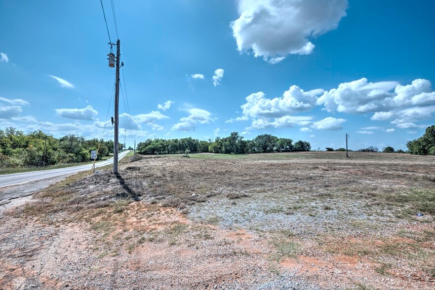 More Photos Of Oklahoma 39 Hwy @ Oklahoma 24, Purcell Land For Sale