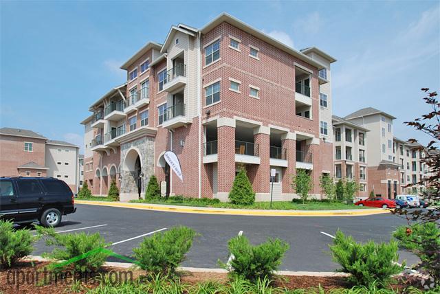 More Photos Of Mooreview Pky @ Loudoun County Pky, Ashburn Unknown For Lease