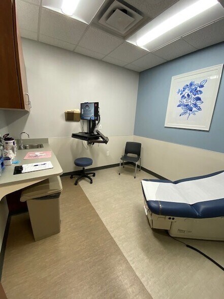 More Photos Of 5175 Morse Rd, Columbus Medical For Lease