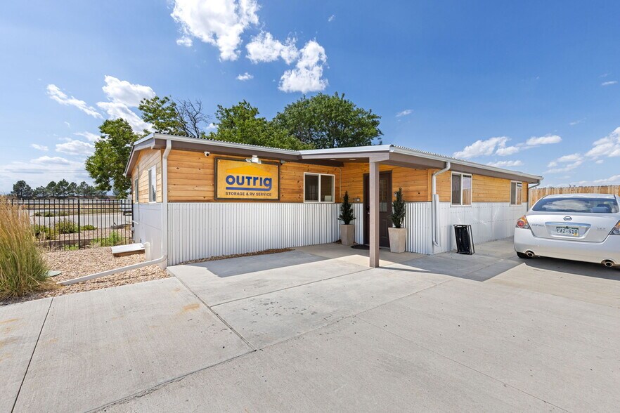 More Photos Of 17164 I 25 Frontage Rd, Platteville Flex For Lease