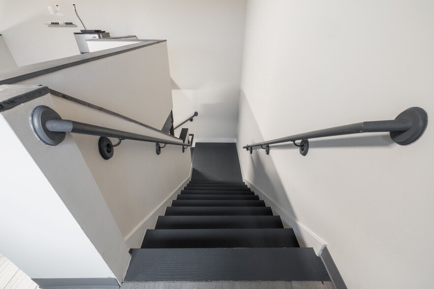 More Photos Of 1435 FM 1463 Rd, Katy Showroom For Sale