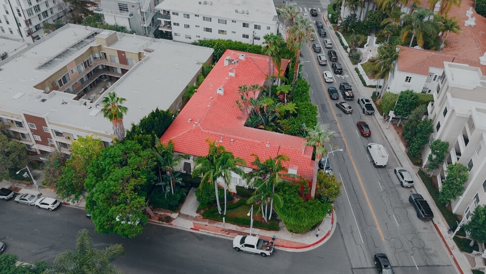 More Photos Of 8468 Fountain Ave, West Hollywood Apartments For Sale