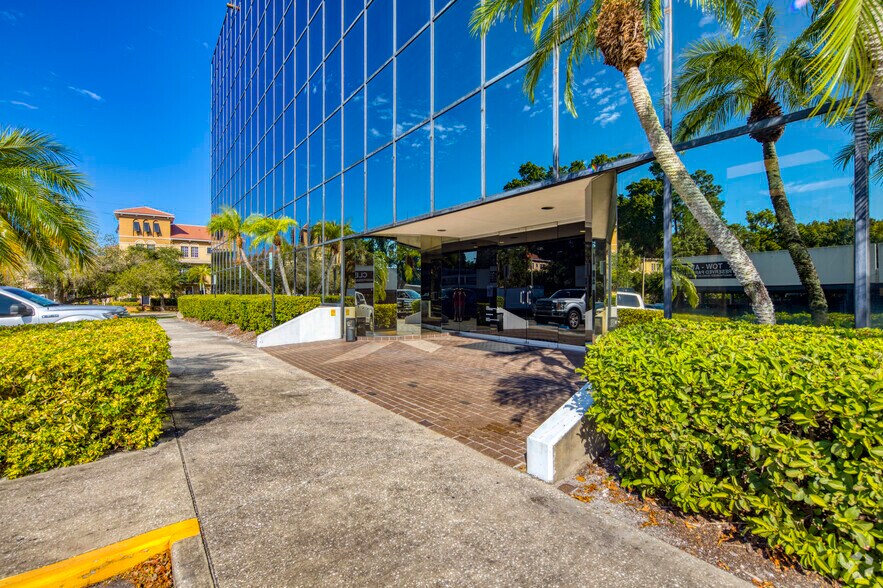 5100 W Kennedy Blvd, Tampa, FL 33609 Office
