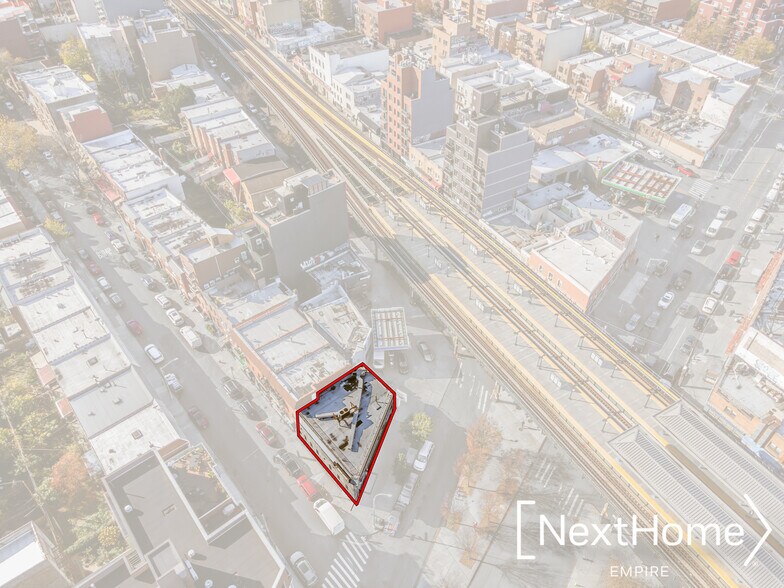 More Photos Of 3106 Astoria Blvd, Astoria Office Residential For Sale