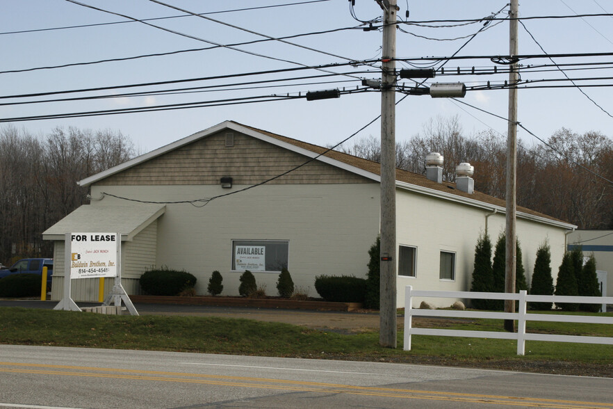 Primary Photo Of 5901 W Ridge Rd, Erie Restaurant For Lease