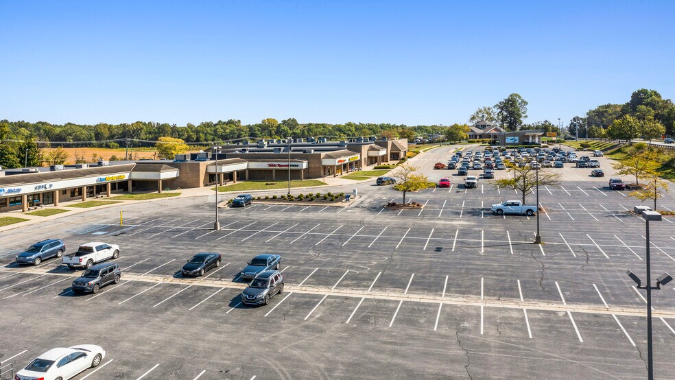 More Photos Of 4290 W Jonathan Moore Pike, Columbus Unknown For Lease