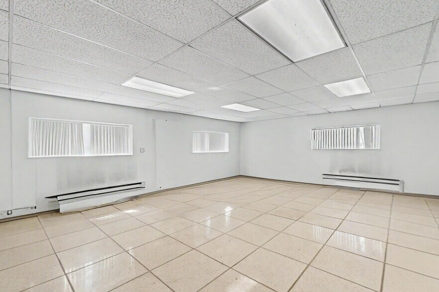 More Photos Of 2862 Wagner Rd, Waterloo Industrial For Lease