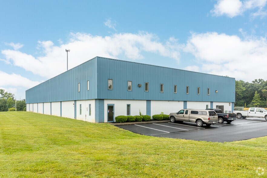 Primary Photo Of 331 Park East Blvd, New Albany Warehouse For Lease