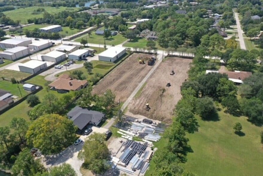 More Photos Of 2323 Anders Ln, Kemah Unknown For Lease