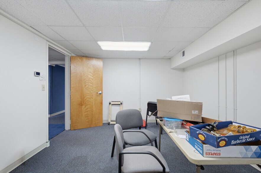 More Photos Of 201 New Bridge St, Jacksonville Office Residential For Sale