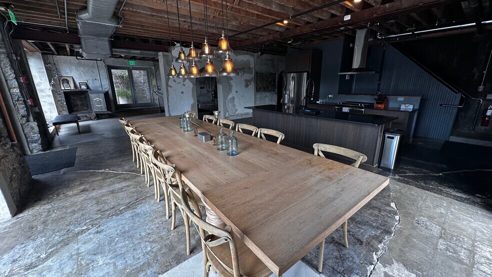 More Photos Of 225 Ferry St, Easton Office Residential For Lease