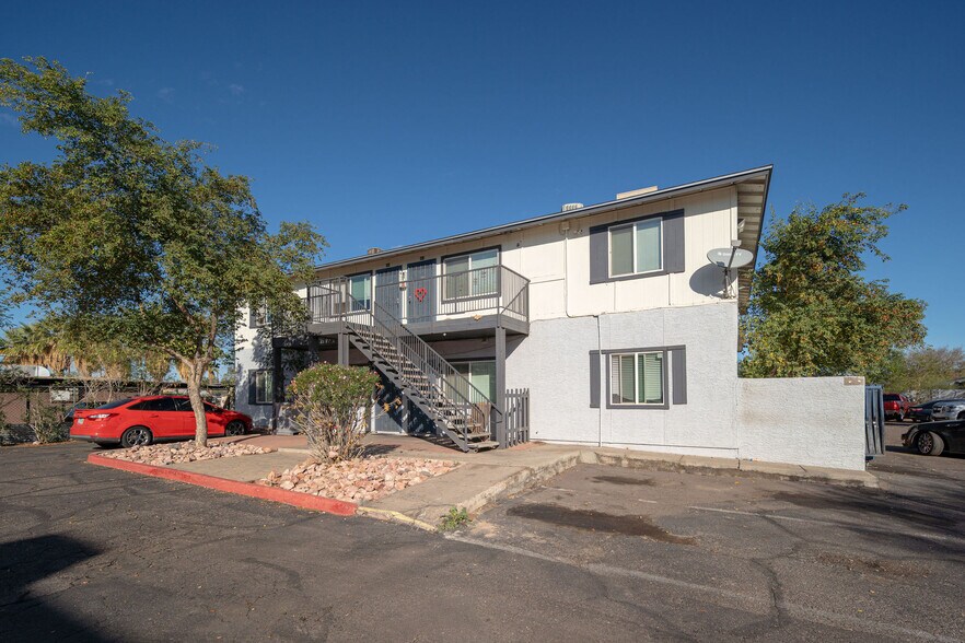 More Photos Of 3044 E Fillmore St, Phoenix Apartments For Sale