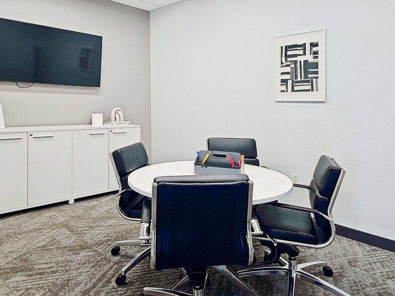 More Photos Of 5724 Green St, Brownsburg Coworking Space