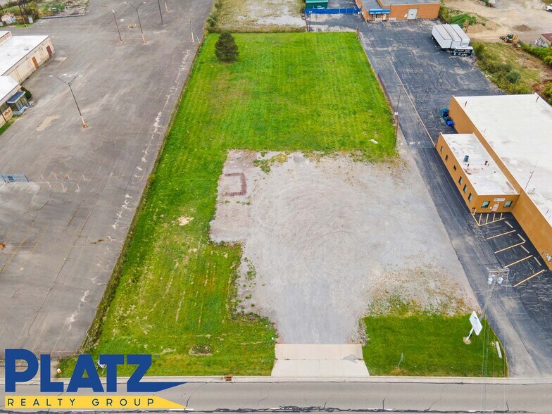 More Photos Of 330 N Meridian Rd, Youngstown Land For Lease
