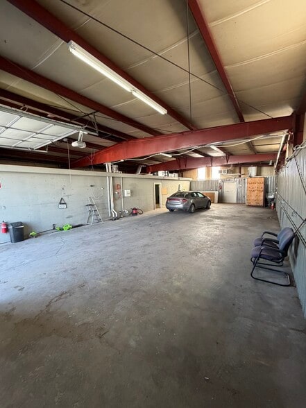 More Photos Of 10012 E 46th Pl, Tulsa Warehouse For Sale