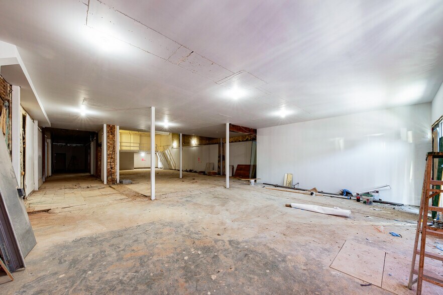 More Photos Of 7416 13th Ave, Brooklyn Freestanding For Lease