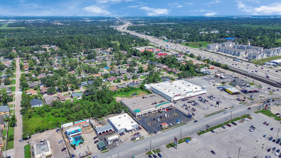More Photos Of 5231 Aldine Mail Rd, Houston General Retail For Lease