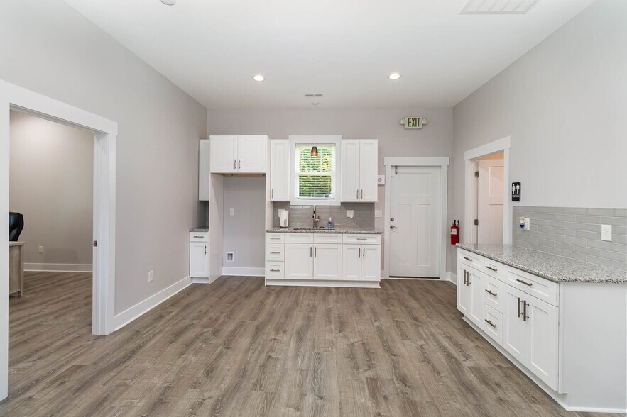 More Photos Of 125 Co Op Rd, Myrtle Beach Office Residential For Lease