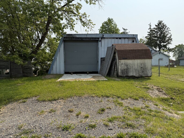 More Photos Of 12065 N Saginaw Rd, Clio Service For Sale