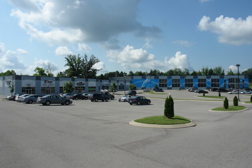 More Photos Of 2411-2425 Edge O Lake Dr, Antioch Storefront For Lease