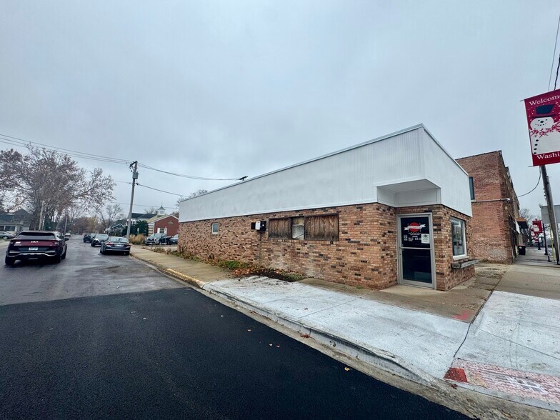 More Photos Of 126 Walnut St, Washington Freestanding For Sale