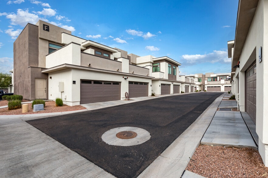 Primary Photo Of 2015 N 50th St, Phoenix Apartments For Sale