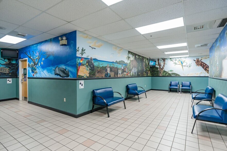 More Photos Of 6500 Preston Hwy, Louisville Medical For Lease