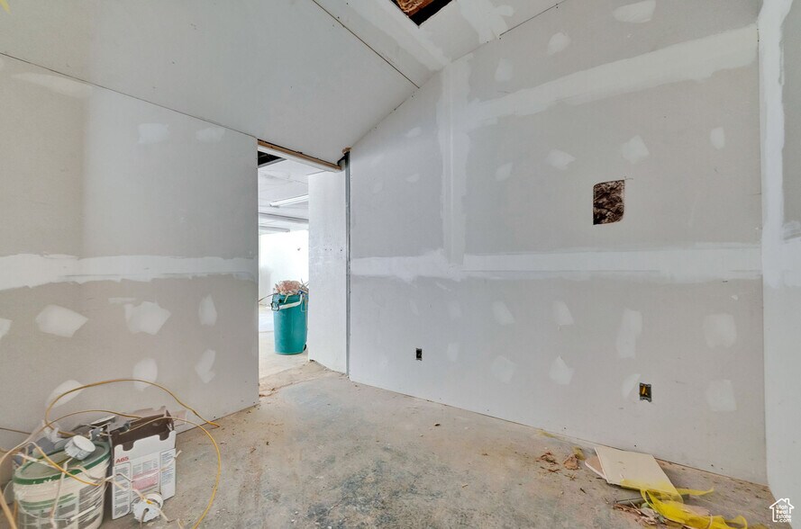 More Photos Of 1510 Washington Blvd, Ogden Storefront For Sale