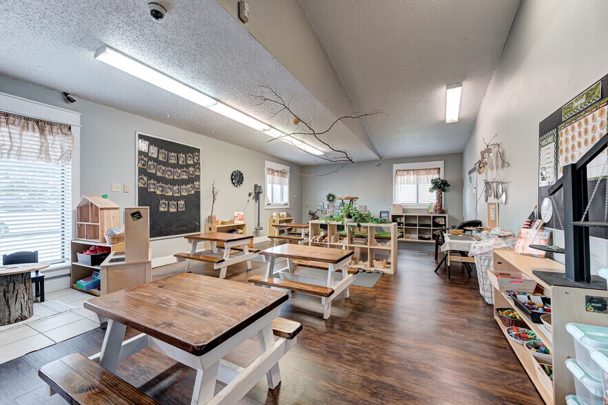 More Photos Of 11801 Southwood Dr, Oklahoma City Daycare Center For Sale