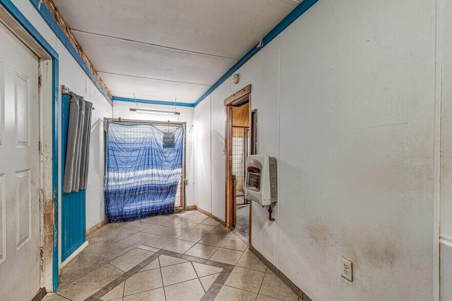 More Photos Of 1344 E 500 N, Albion Veterinarian Kennel For Sale