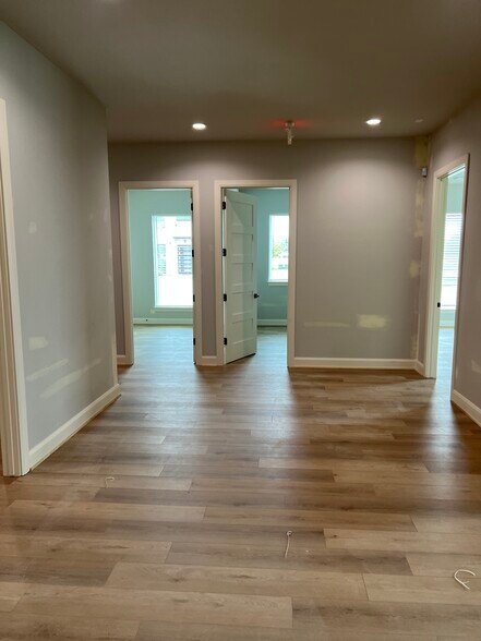 More Photos Of 7623 E 126th St S, Bixby Office For Sale