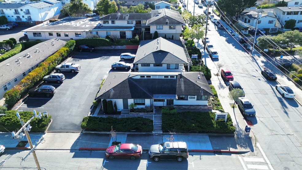 More Photos Of 991 Cass St, Monterey Medical For Sale