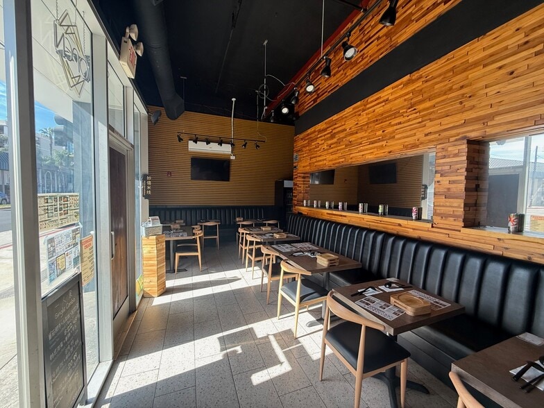 More Photos Of 535-611 W Main St, Alhambra Storefront Retail Office For Lease