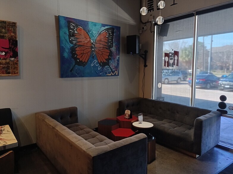 More Photos Of 920 Studemont St, Houston Restaurant For Lease