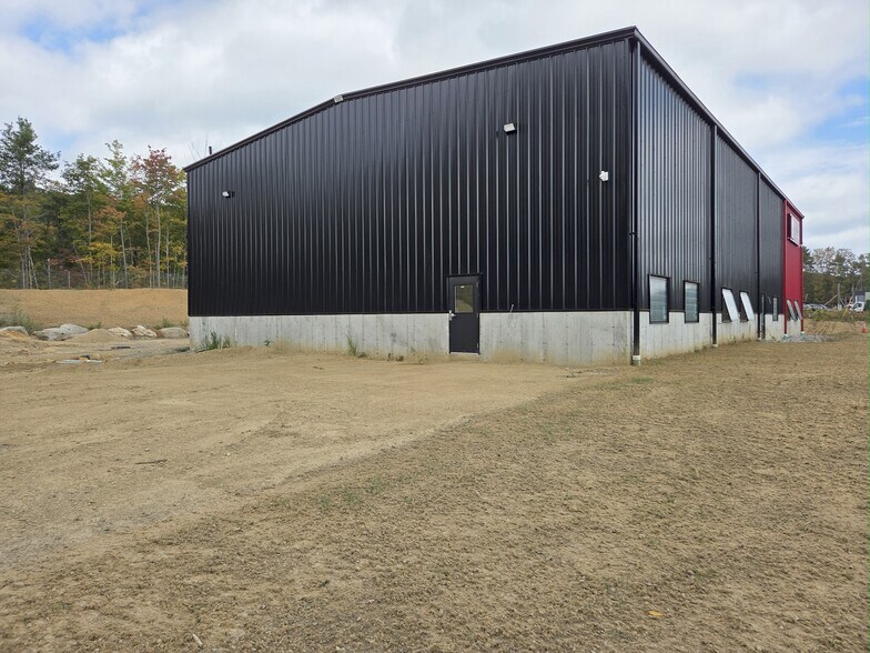More Photos Of 220 Sturbridge Rd, Charlton Industrial For Lease
