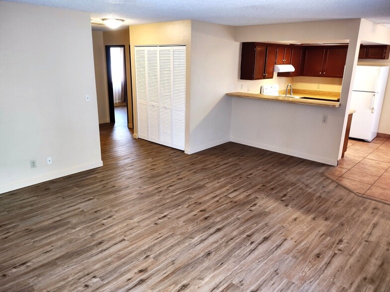 More Photos Of 4781 E Craig Rd, Las Vegas Apartments For Sale