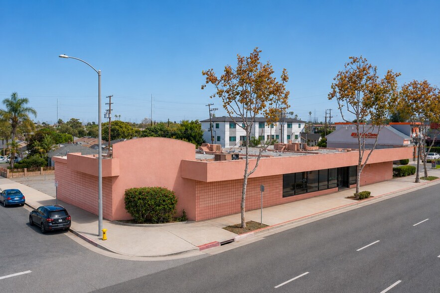 More Photos Of 17000 Hawthorne Blvd, Lawndale Restaurant For Lease