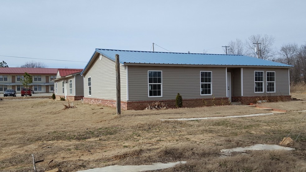 More Photos Of 36494 Old Highway 270, Wewoka Hotel For Sale