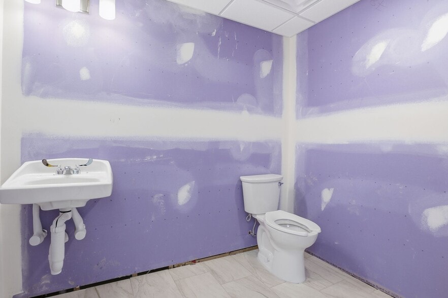 More Photos Of 211 W Ridge Rd, Rochester Storefront For Sale