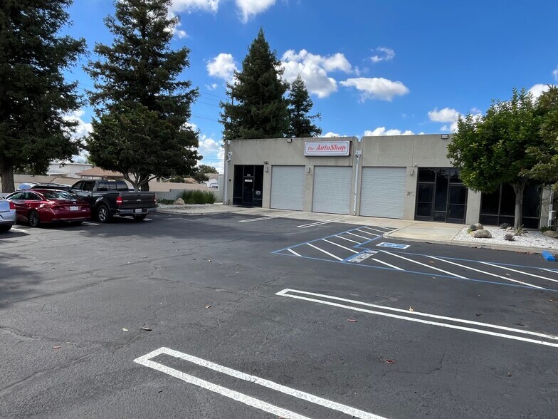 More Photos Of 8724-8728 8th St, Rancho Cucamonga Unknown For Lease