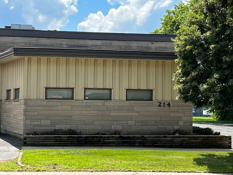 More Photos Of 214 E Michigan Ave, Albion Medical For Lease