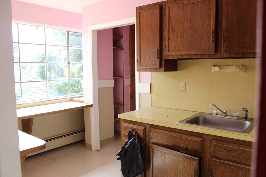 More Photos Of 1384-1388 Dixwell Ave, Hamden Office For Lease