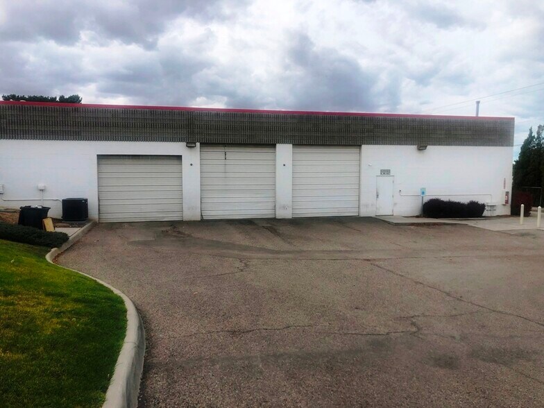 More Photos Of 3555-3559 W Wright St, Boise Light Manufacturing For Lease