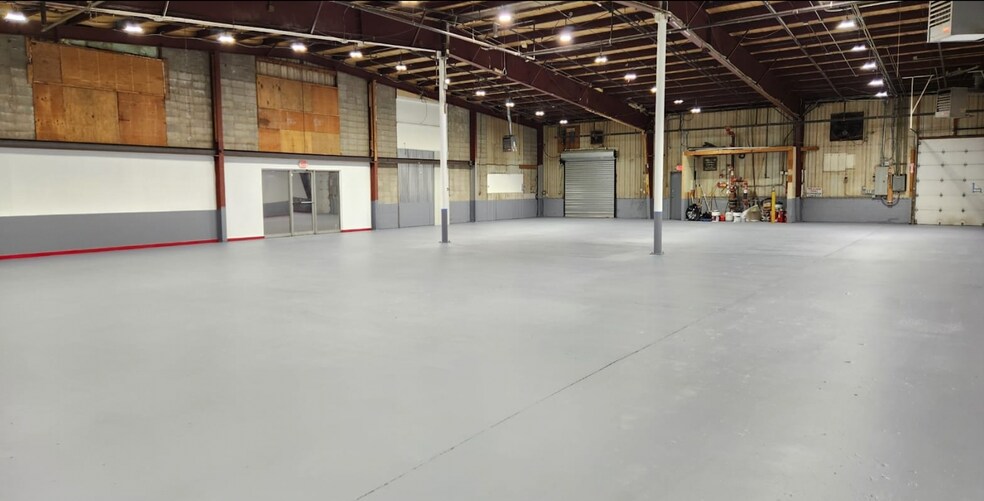 More Photos Of 12 Industrial Dr, Keyport Light Manufacturing For Lease