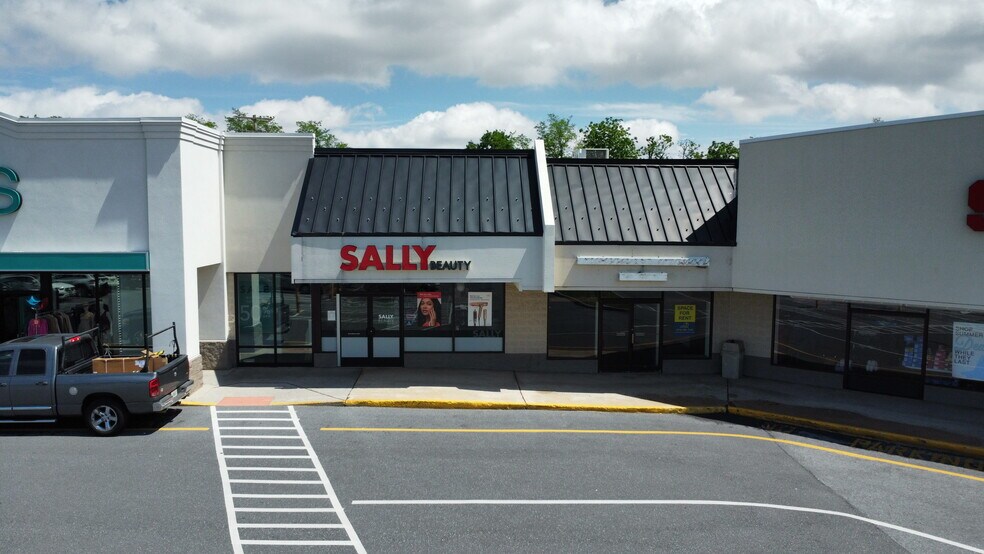 More Photos Of 1320 Lincoln Way E, Chambersburg Unknown For Lease