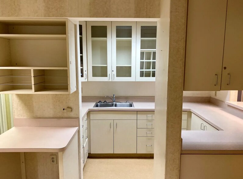 Primary Photo Of 225 Abraham Flexner Way, Louisville Medical For Sale