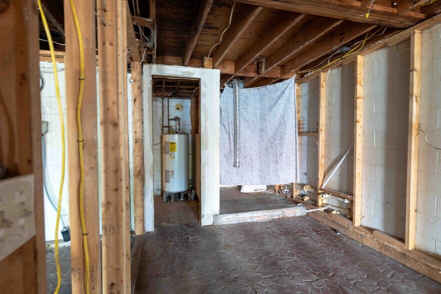 More Photos Of 8 2nd St, Aragon Apartments For Sale