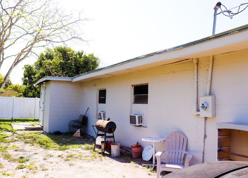 More Photos Of 4410 38th Ave, Vero Beach Multifamily For Sale